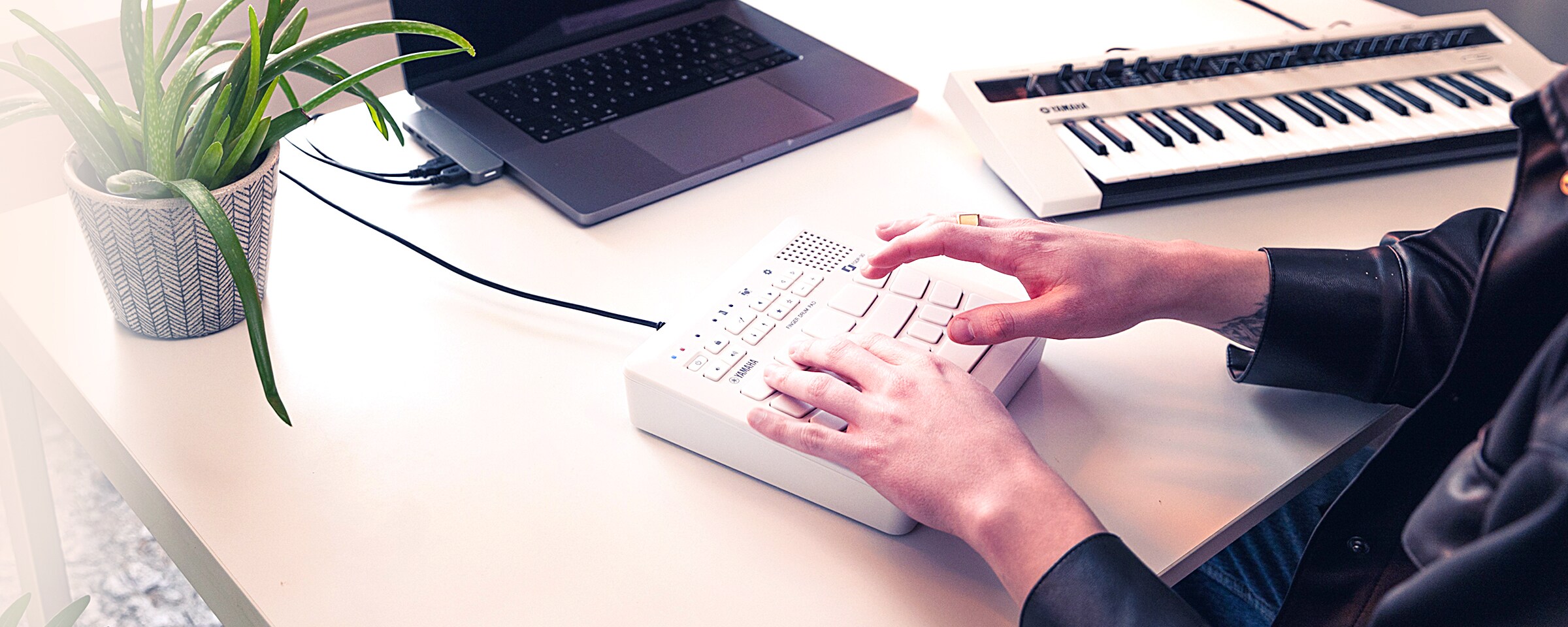 Person playing FGDP connected to PC